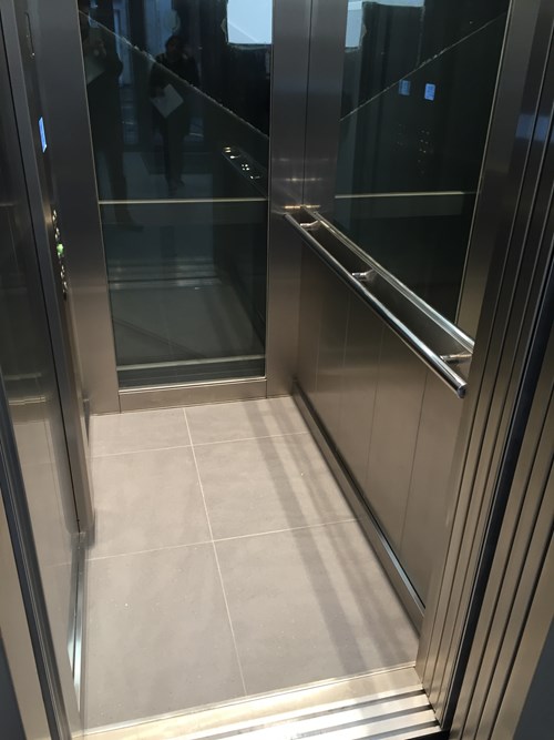 Ascenseur ATLAS RPH pour cuvette et hauteur sous dalle réduite OLEOLIFT